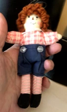 Vtg 5.5" RAGGEDY ANDY Cloth RAG Boy Doll Xmas ORNAMENT Red Hair Plaid Navy Blue