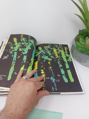 絵本・英語 バーナード・ウェーバー A FIREFLY NAMED TORCHY A