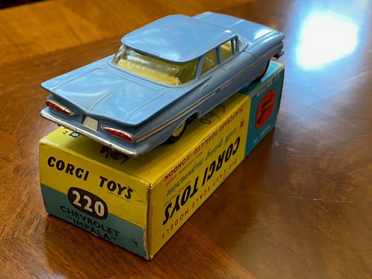 Vintage Corgi Toys | SUPER MIB | Chevrolet Impala Sedan | No. 220