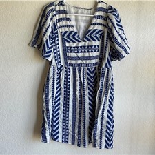 Old Navy V-Neck Mini Swing Dress Size Medium Blue White Geometric Short Sleeve