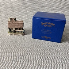 David Winter Cottage Collectors Guild “The Model Dairy” 1995