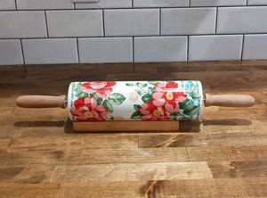 Pioneer Woman Vintage Floral Ceramic Rolling Pin Wood Handles Retired 2812DMT 