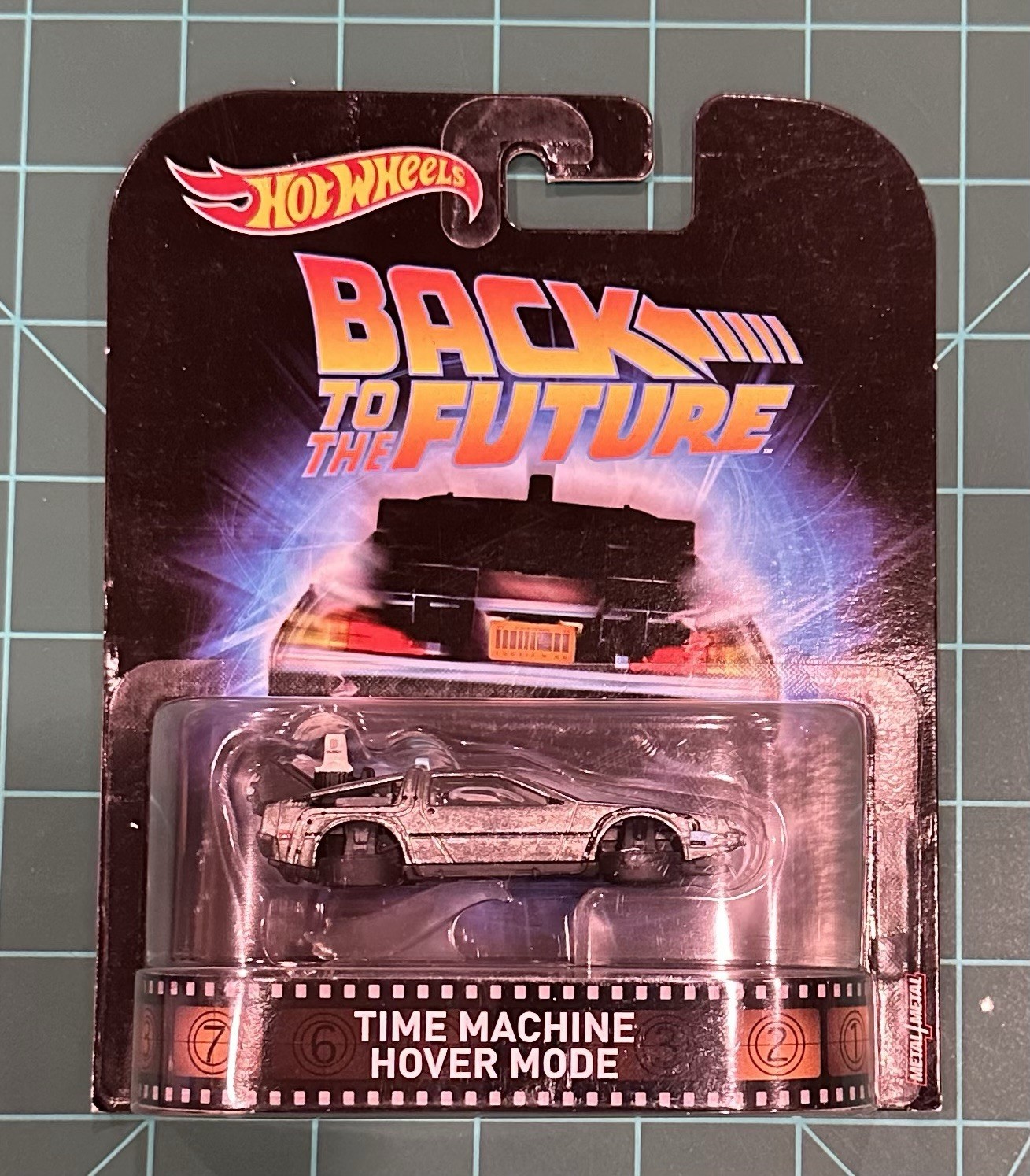 HOT WHEELS 2016 RETRO ENTERTAINMENT BACK TO THE FUTURE TIME MACHINE HOVER MODE