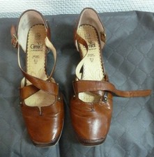 Caprice Schuhe seitlich offen Riemchen echt Leder braun 6 ½ 40