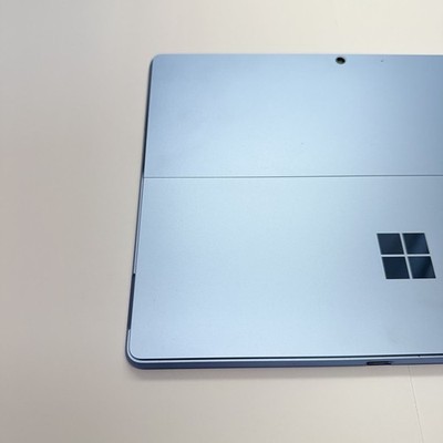 Microsoft Surface Pro 11 2076 (13
