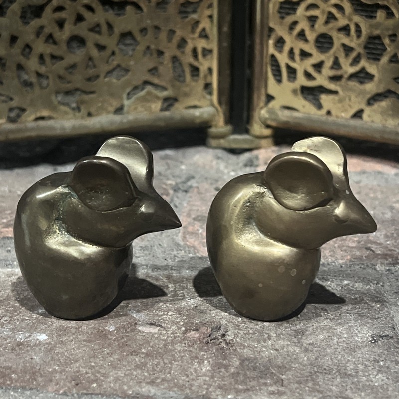 Vintage MCM Brass Mice Paperweight/figurines Cottage Core Set Of 2