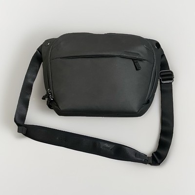 Peak Design Everyday Sling 6L Black Camera Bag - Good Condition
