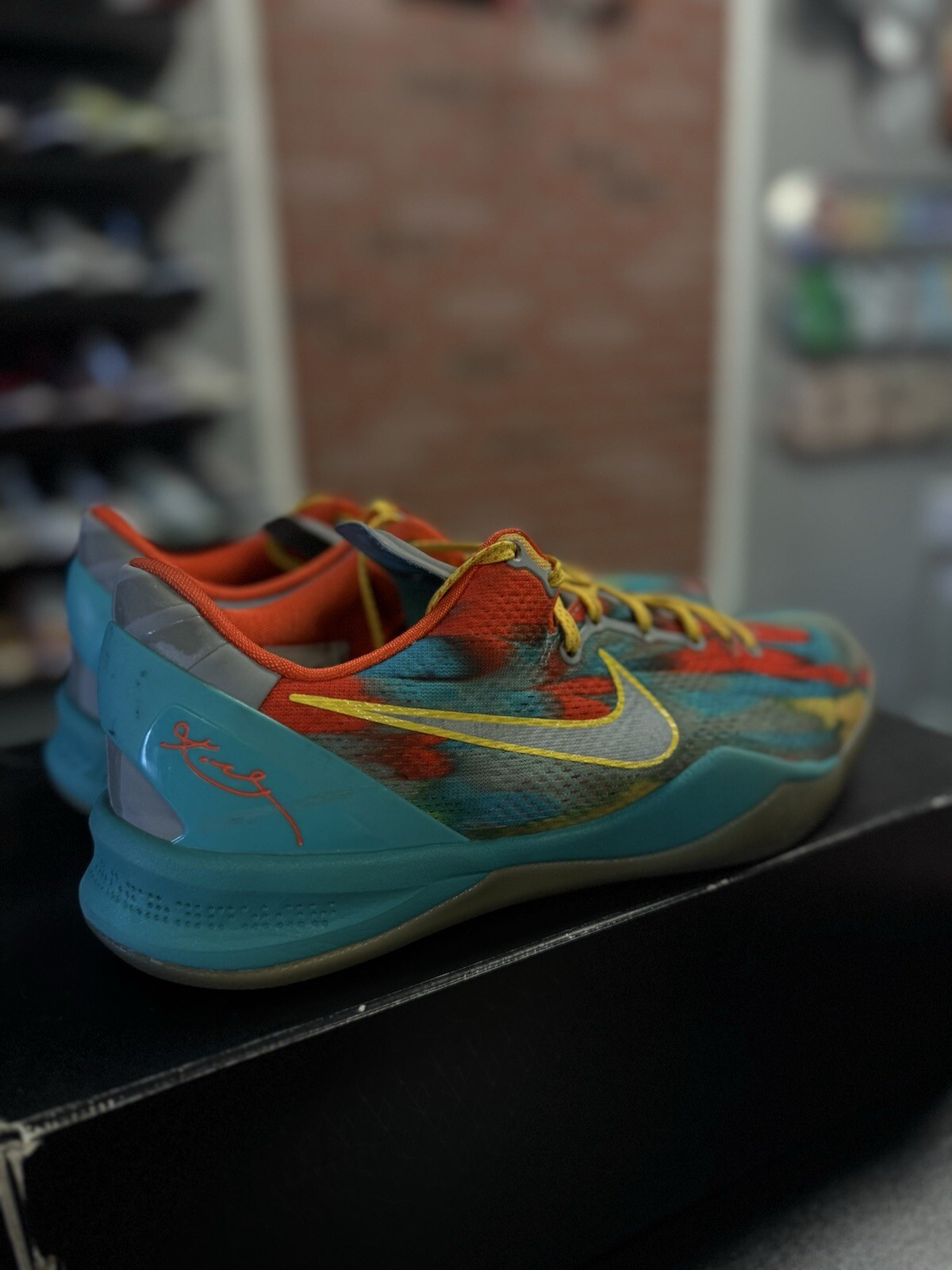 Size 10 - Nike Kobe 8 System Venice Beach 2013 100percent Authentic RARE W/ Box image 9