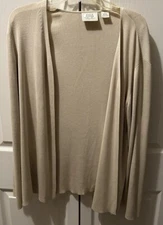 Field Manor Modern Classics Size Large Cardigan Sweater 100% Silk Lt Yellow/Gold