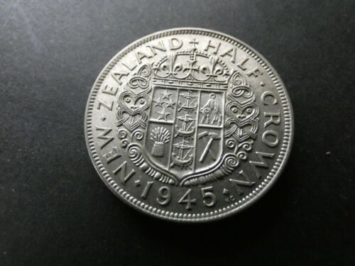 STUNNING UNC  SILVER HALF CROWN NZ 1945 GOOD CATALOG VALU $450 UNC  SEE PIC 3 - Picture 1 of 3