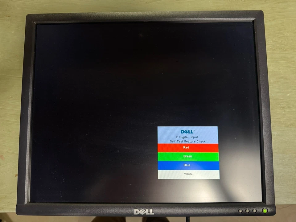 Dell 1901FP 19" LCD Monitor 4-USB, DVI & VGA Ports w/ Stand - Image 2 of 4