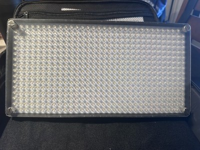 Ikan Multi-K Adjustable-Color Continuous Light Panel - Near-Mint