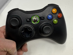 Xbox 360 S Console Lot Black 2 Wireless Controllers 20 Games Cables Power Supply