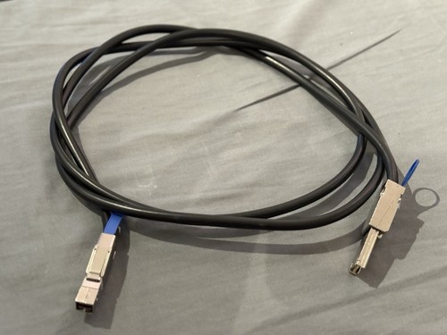 Lecteur SAS externe Tandberg Data LTO-6 HH (2,5 To 6,25 To) avec câble SAS2-3 - Photo 4/4