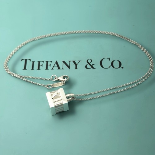 AUTHENTIC Tiffany & Co. Atlas Padlock Necklace – Rare Vintage Roman Numeral Cube - Picture 7 of 11