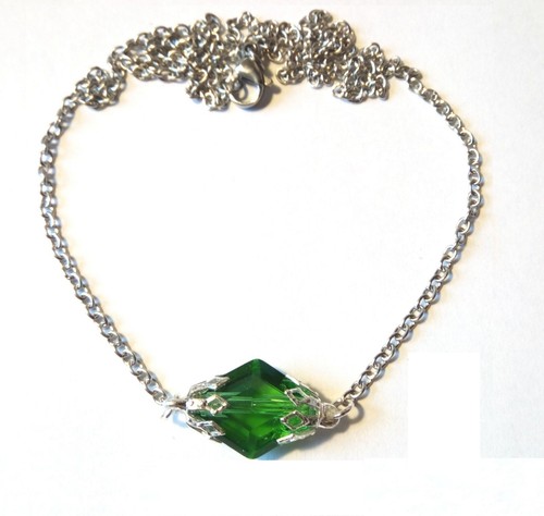 Smallville Lana Lang Green Kryptonite Green Pendant New Lana Lang Green Necklace - Picture 1 of 2