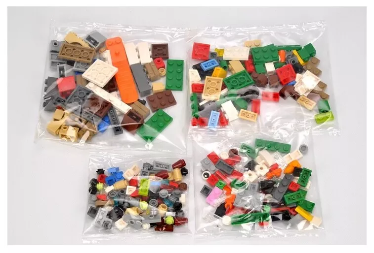 LEGO 40222 Holiday Building Toy Christmas 24 In 1. NEW SEALED