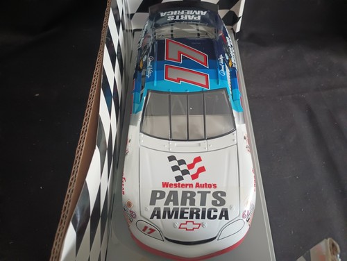 Erlt 1/18 Darrell Waltrip #17 Chevy Western Auto Monte Carlo-NIB - Picture 2 of 5