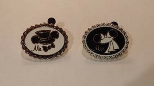 Disney Trading Pins-2009 Wedding Ear 