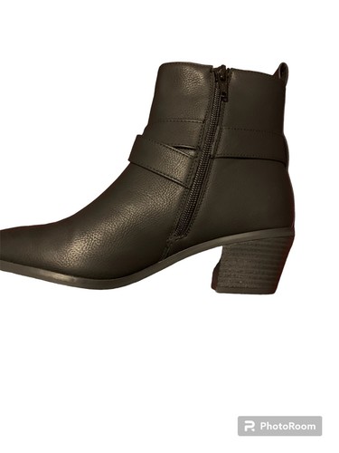 Maurices Black Side Zip Ankle Boots Sz 6 Round Point Toe Dark Romantic Buckle - Picture 2 of 6