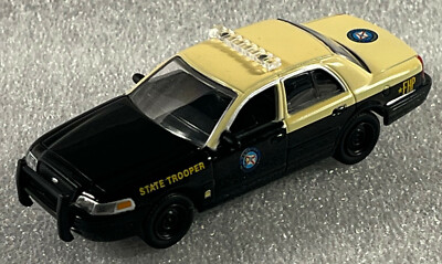 グリーンライト2008 Ford Crown Victoria ミニカー 2008 Ford Crown Victoria Police Interceptor California