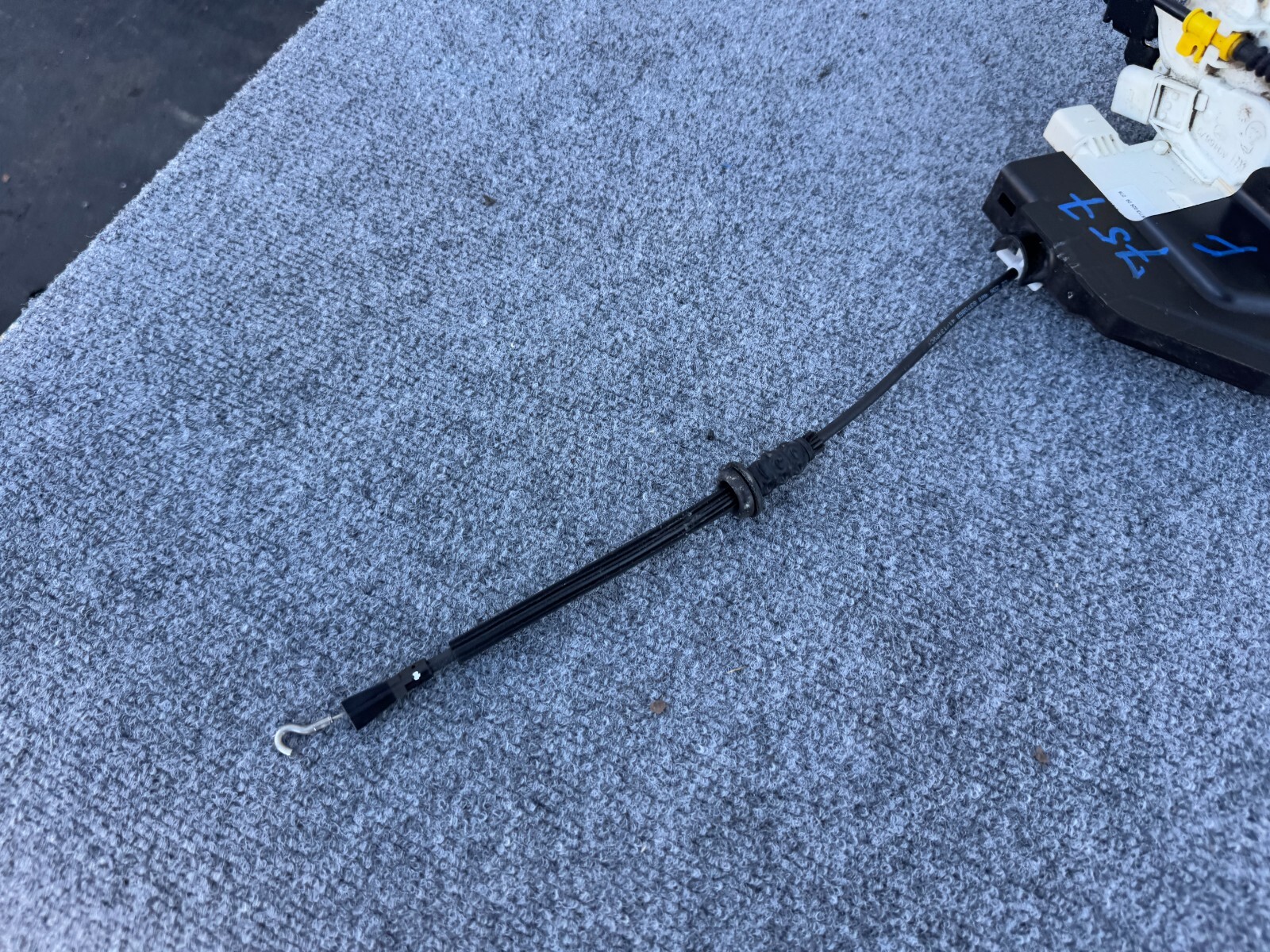 Bentley Flying Spur 2013-2018 FRONT+RIGHT Door lock actuator
