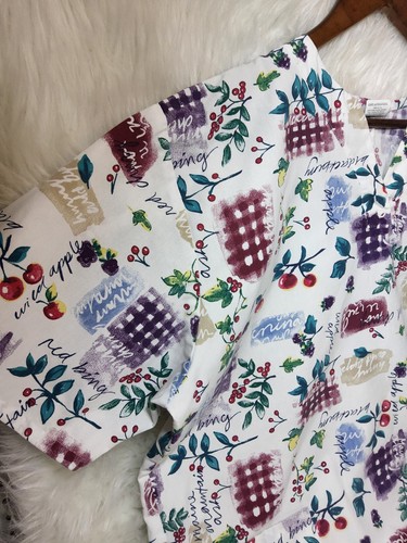 VTG Y2K Barco Scrub Top Womens Sz L Textured fruit Floral Print Nursing Medical - Picture 5 of 10