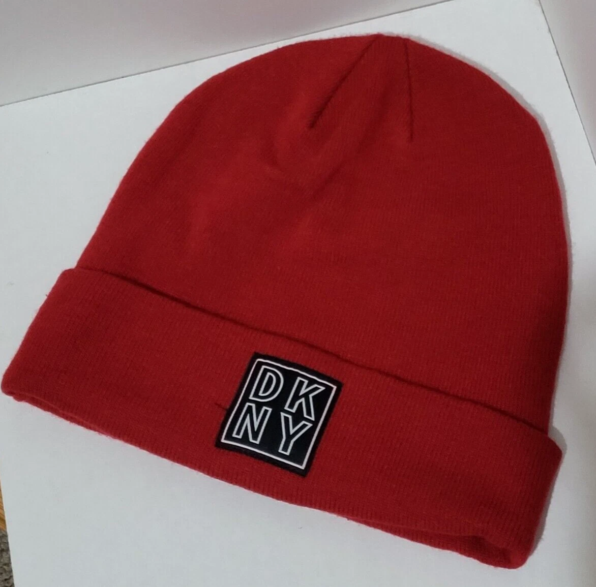 DKNY Beanie Red Hat Acrylic Blend One Size Winter Rib Trim RRP £55 Signature
Opens in a new window o