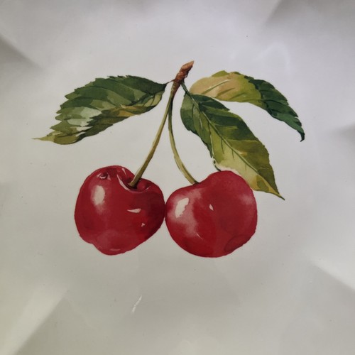 Red and White Cherry 11” Melamine Dinner Plates Set of 4 NEW - Picture 3 of 5