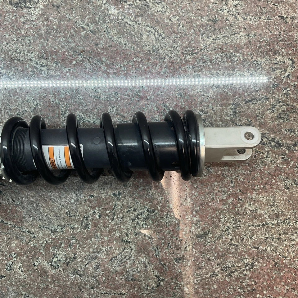 Amortiguador trasero Kawasaki Ninja ZX-6R 2016-2024 OEM 45014-0393-52E Foto 3 de 4