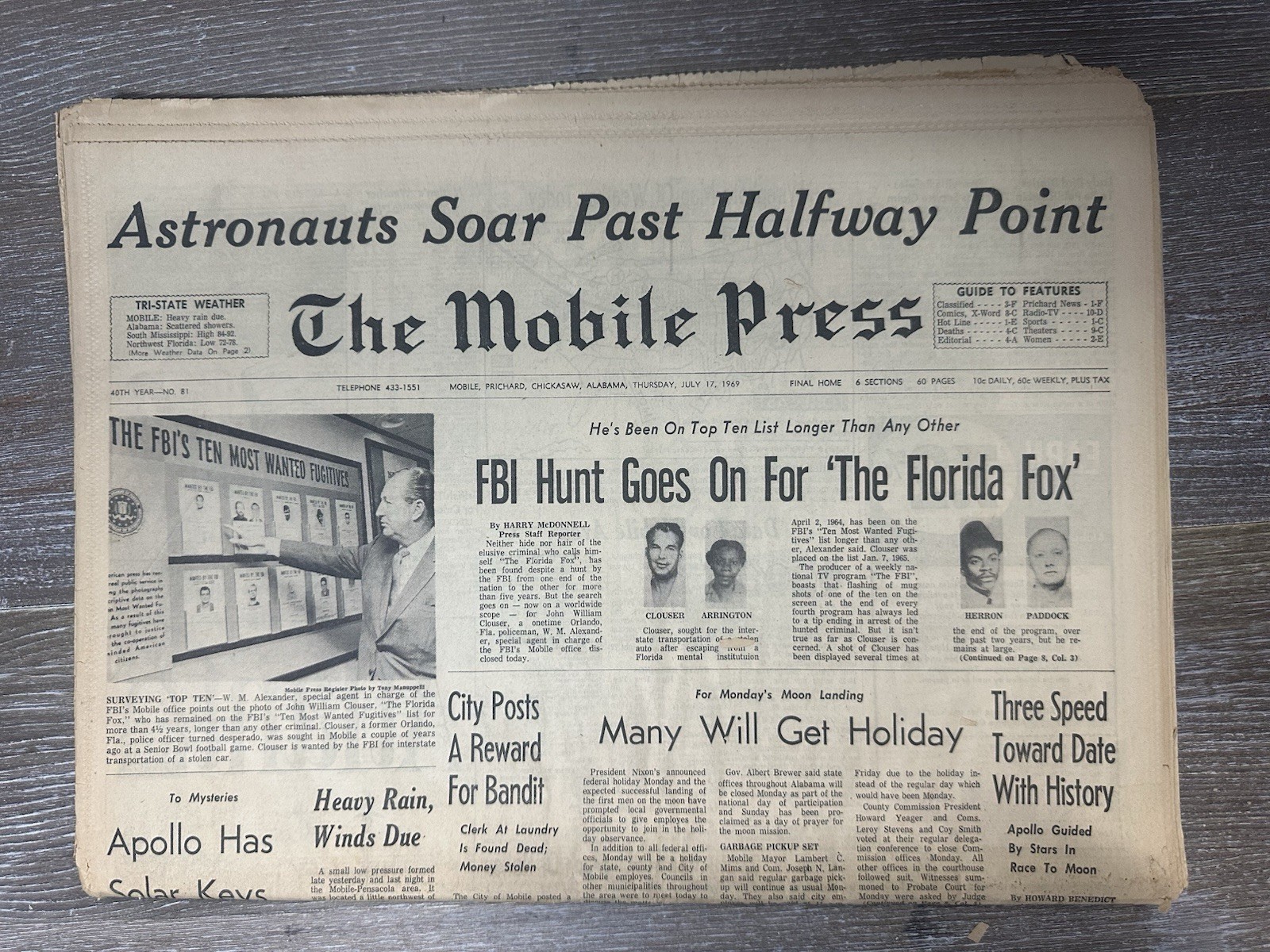 как выглядит Vtg Apollo 11 Moon Landing Space Newspaper Lot Mobile Press Register NASA 1969 фото