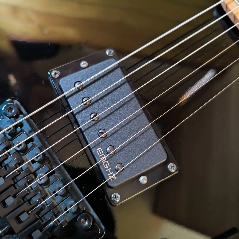 B.C.Rich Gunslinger ST Electric Guitar Black Floyd Rose EMG 3.5kg Made In Japan - Image 3 of 4