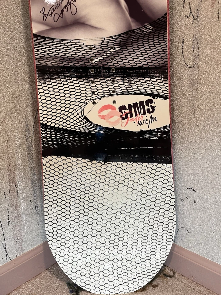 Snowboard Sims Fader LE 161 Jenna Jameson Briana Banks muy excelente estado usado. Foto 4 de 4