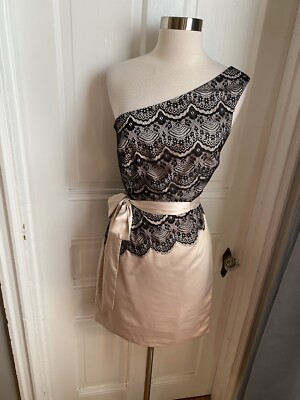 rihanna beige dress Denim Style Strapless Top XS SC7381 Sydney's Closet Plus Style SKU: F-DRS-CFR-DOL-LS Pants Size:40 S This dress is perfect