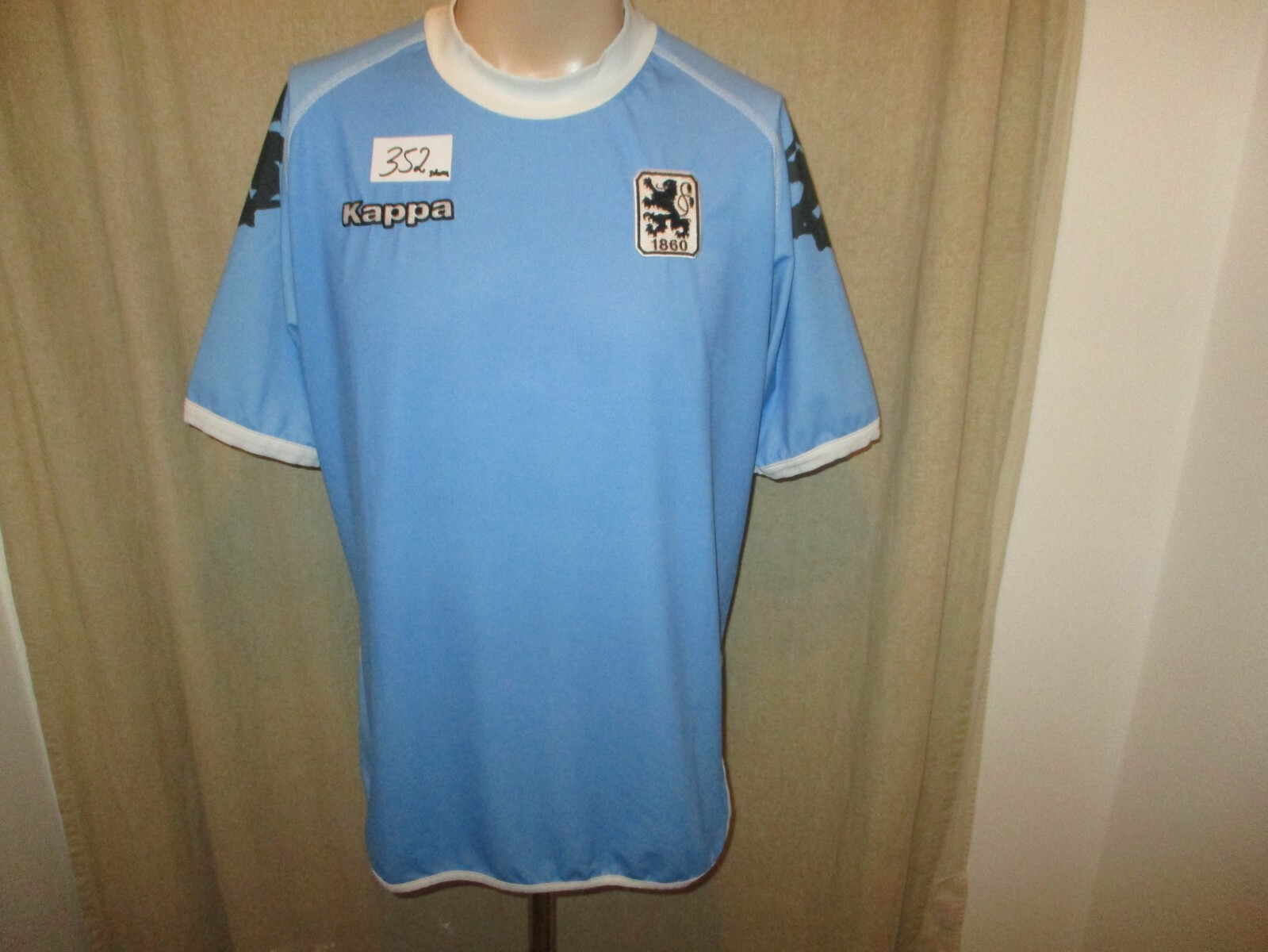 Picture 1 of 4