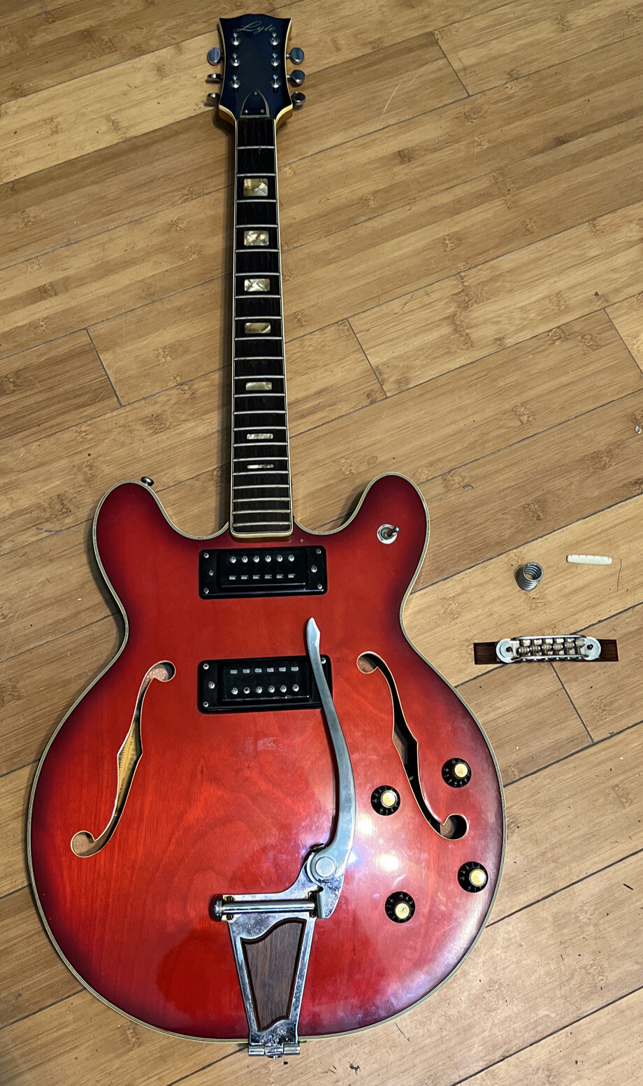 Vintage 70s Lyle Electric Guitar 5102T All