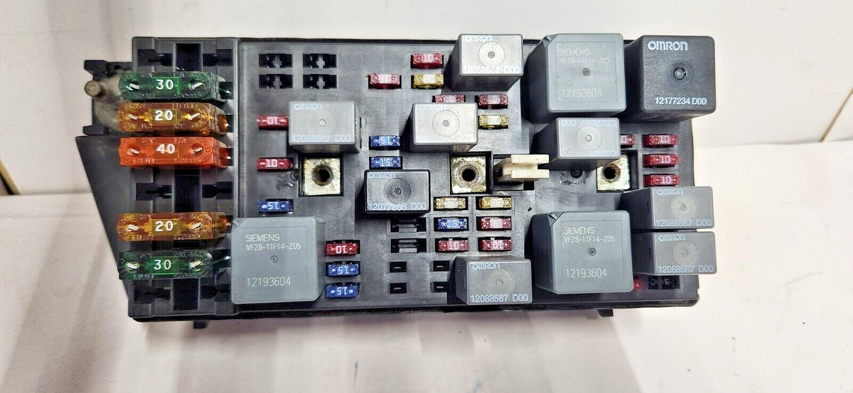 2000 2001 2002 Corvette C5 Fusebox Fuse Box Relay Power Distribution Box  OEM