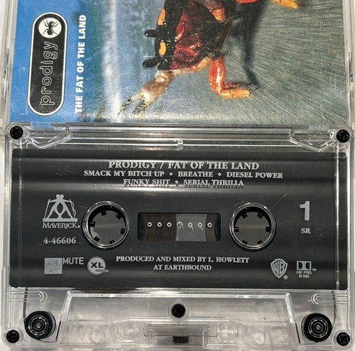 The Prodigy - The Fat of the Land Cassette Tape 1997 U.S. Version * Rare * - Picture 2 of 5