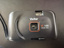 Vivitar IC100 35mm Film Camera   Focus Free Point  Shoot