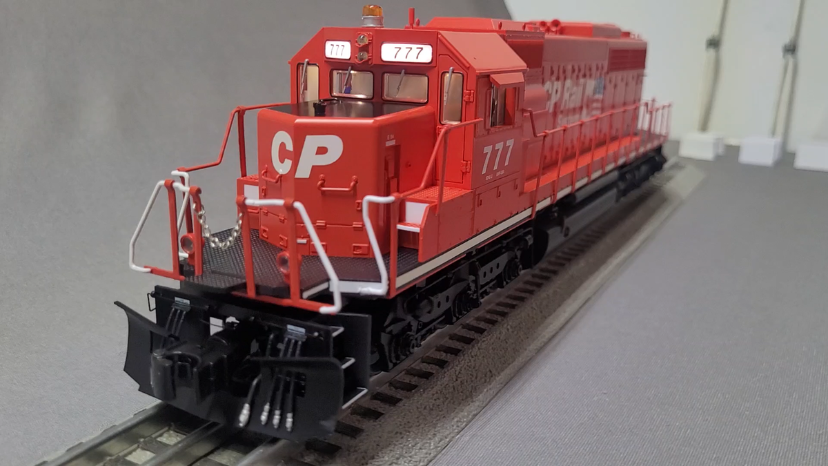 LIONEL CANADIAN PACIFIC CP RAIL LEGACY SD40-2 DIESEL ENGINE O
