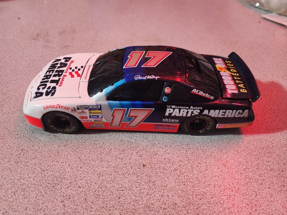 Action Darrell Waltrip #17 1996 piezas America Bank con llave 1:24 diecast NASCAR Foto 3 de 4