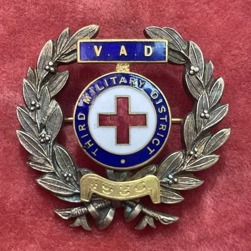 WW2 Australian V.A.D. Third Military District Enamel Badge Sterling Silver!