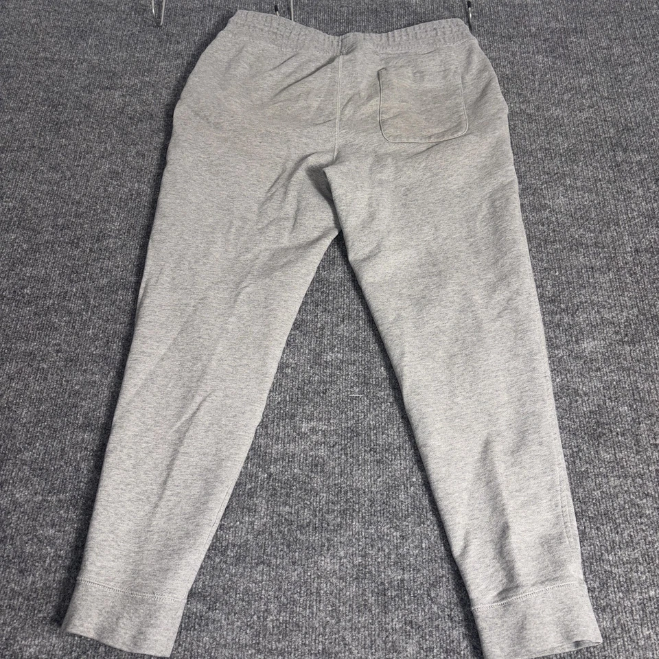 Pantalones deportivos Everlane para hombre grandes grises de felpa francesa con cordón con puños Foto 2 de 4