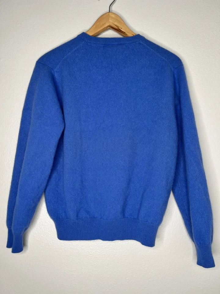 Club Room Periwinkle Azul Mujer’s 100% Cachemir Cuello en V Suéter Talla S Foto 3 de 4