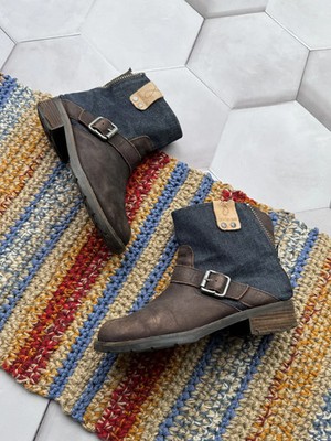 Calvin Klein Women s Brown Ankle Boots Buckle Zip Denim Trim Block Heel Y2K