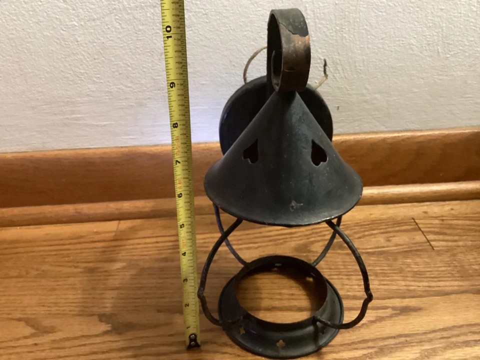 Aplique gótico claro porche de hierro fundido sombrero de bruja vintage años 30’s. Foto 4 de 4