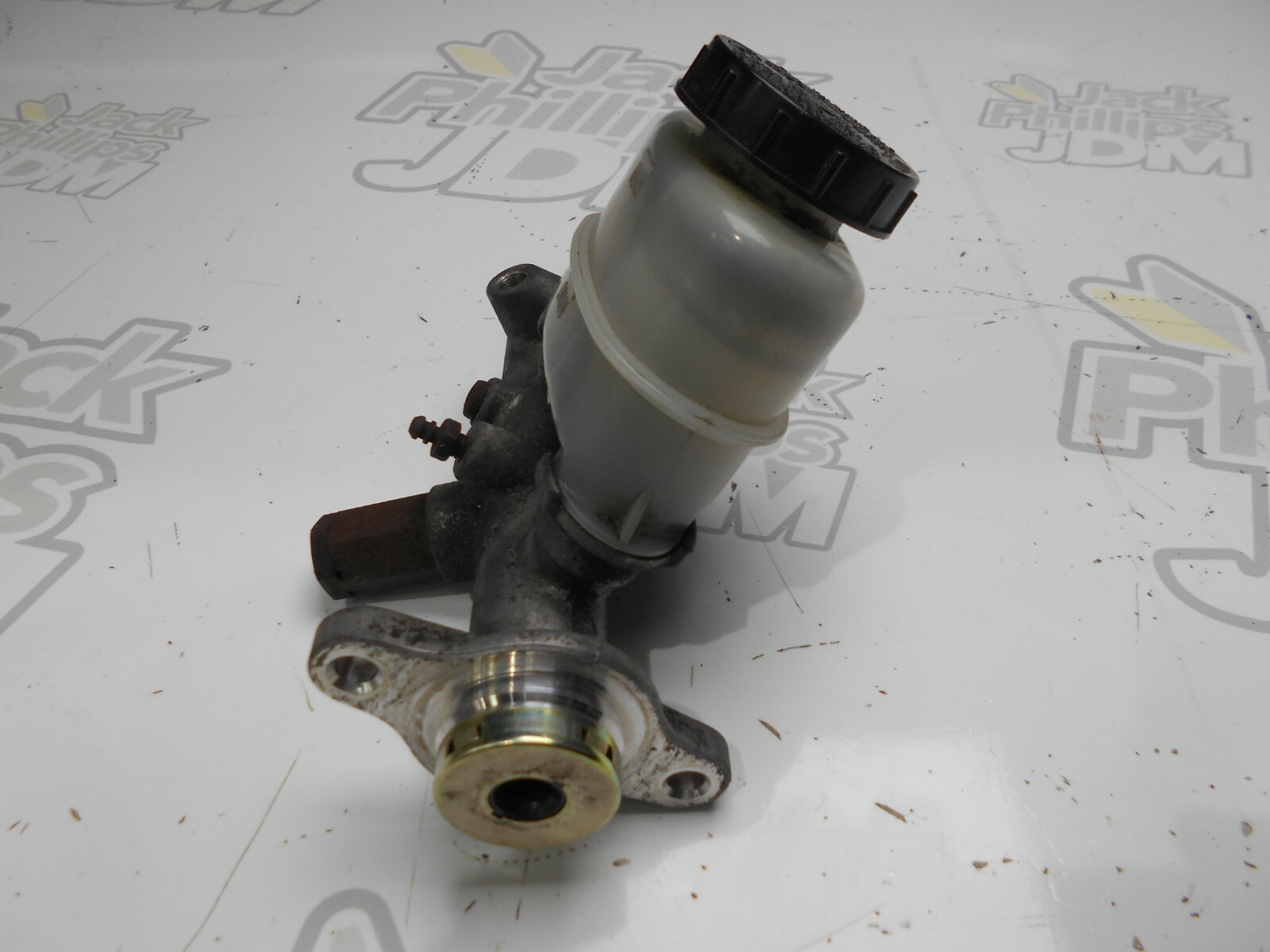 NISSAN BM44 Non ABS R33 Brake Master Cylinder eBay