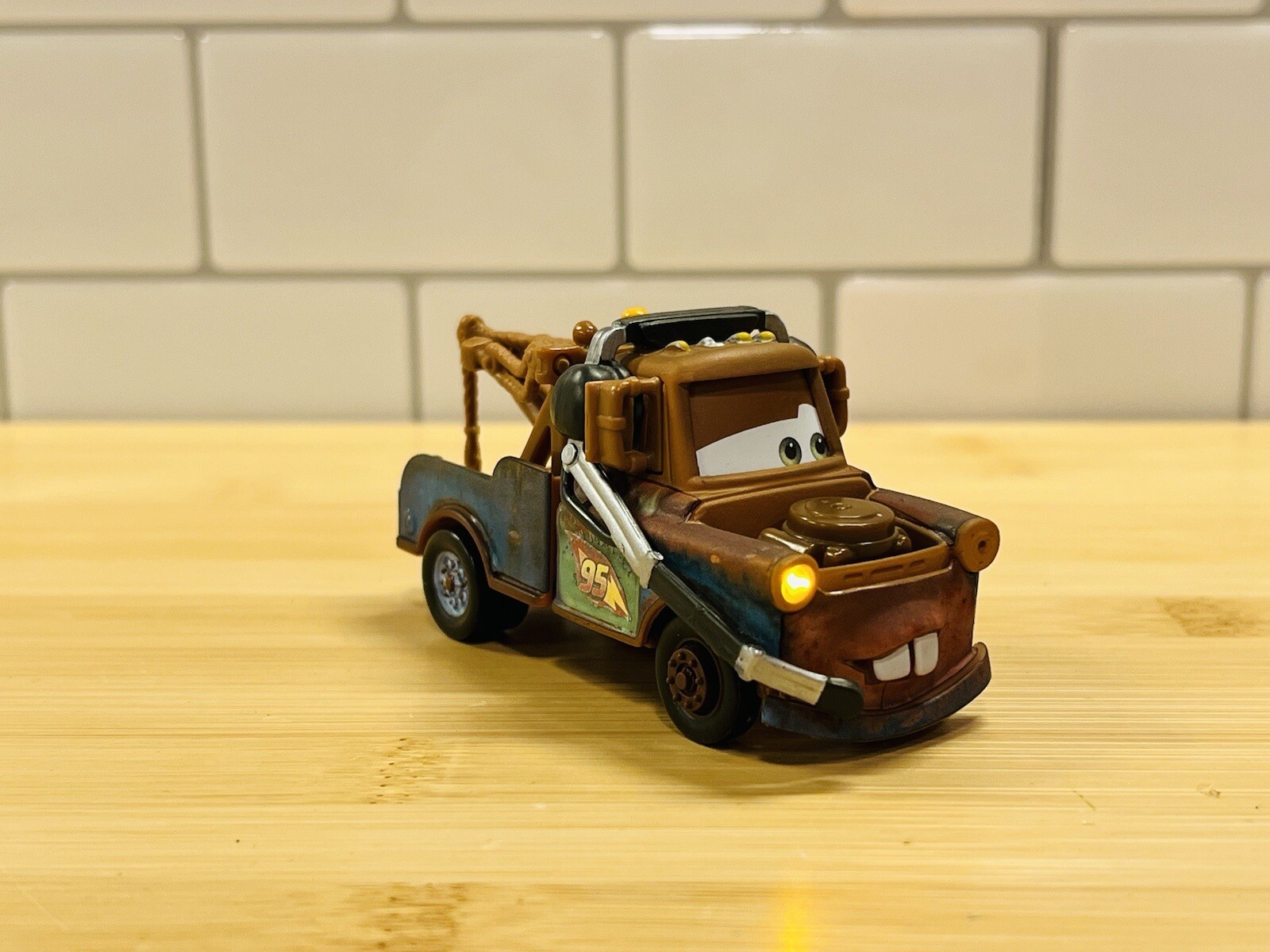 Disney Pixar Cars LIGHTS & SOUNDS PIT CREW MEMBER MATER 2011 CANCELLED *CUSTOM* - Picture 4 of 12
