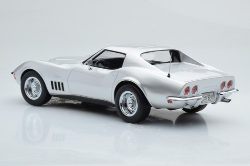 189032 Chevrolet Corvette C3 Coupe Silver Norev 1/18 - Picture 5 of 6