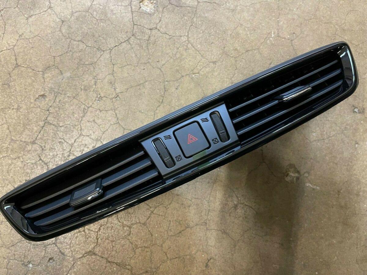 Genuine OEM Dashboard Air Vent for Nissan 687506MA0A for Genuine OEM Dashboard Air Vent for Nissan 687506MA0A for